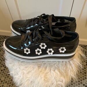 Django & Juliette Floral Sneakers